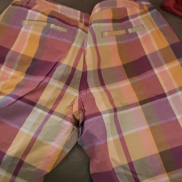 Shorts - Picture 2 of 4